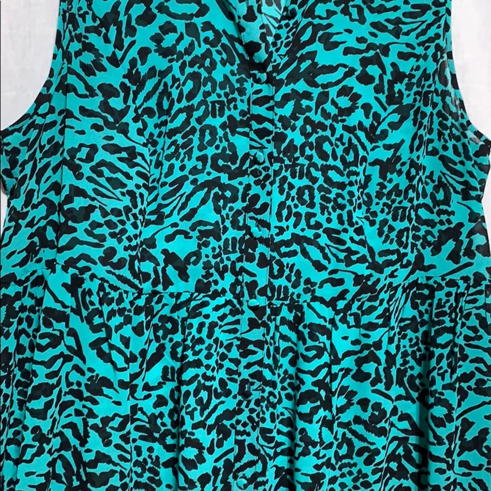 Torrid Sz 0 Turquoise and Black Animal Print Tank - Picture 7 of 8
